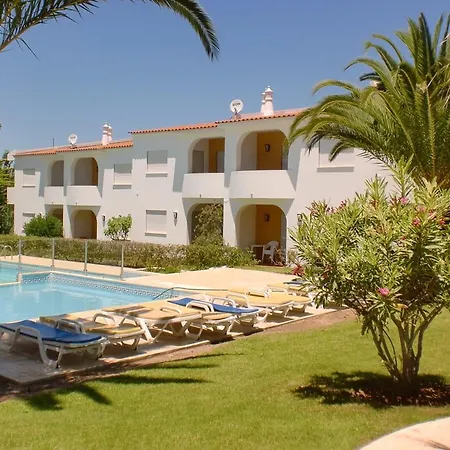 Ponta Grande Carvoeiro Ferienpark 3*
